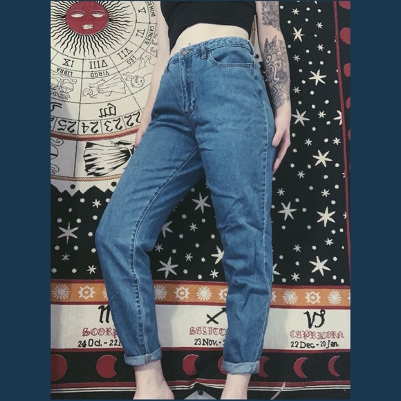 Forever 21 mom jeans - Picture 3 of 3